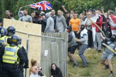 o-que-se-sabe-sobre-os-protestos-violentos-da-direita-radical-no-reino-unido